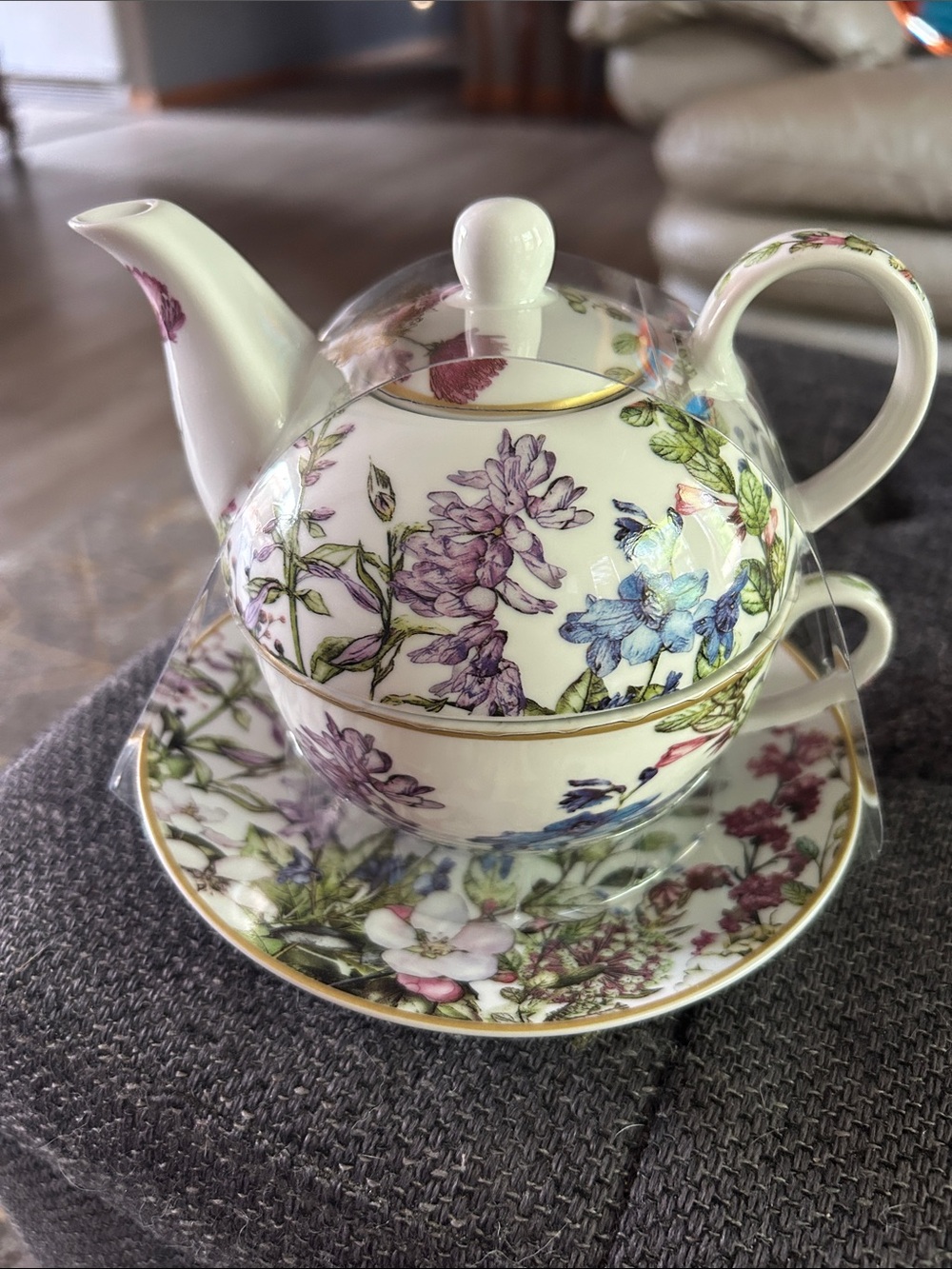 Tea Set for One - Picture 7 of 7